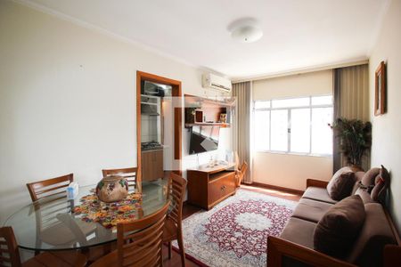 Sala de apartamento à venda com 2 quartos, 70m² em Vila Nova Conceição, São Paulo