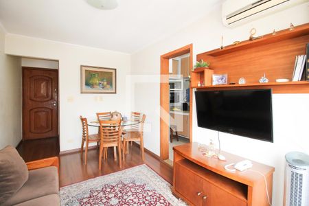 Sala de apartamento à venda com 2 quartos, 70m² em Vila Nova Conceição, São Paulo