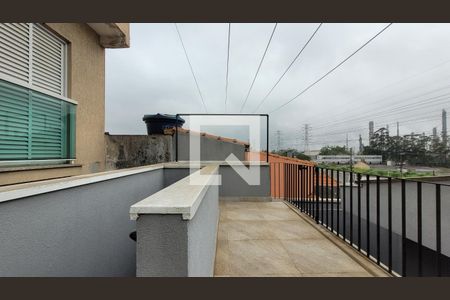 Área externa de casa à venda com 3 quartos, 172m² em Parque Capuava, Santo André