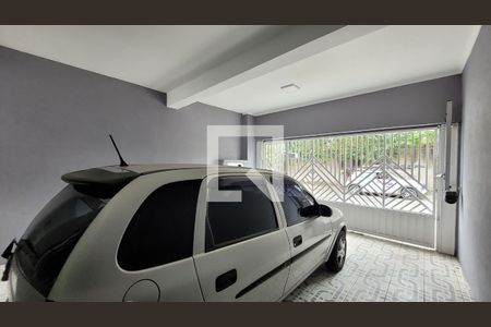 Garagem de casa à venda com 3 quartos, 172m² em Parque Capuava, Santo André