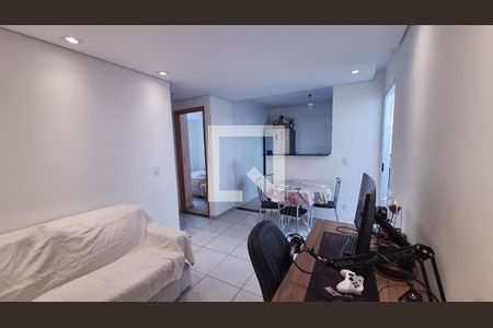 Sala de apartamento para alugar com 2 quartos, 49m² em Parque Santa Rosa, Suzano