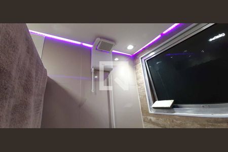 Apartamento à venda com 58m², 2 quartos e 1 vaga Apartamento à venda com 58m², 2 quartos e 1 vagaBanheiro