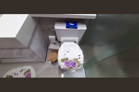 Apartamento à venda com 58m², 2 quartos e 1 vaga Apartamento à venda com 58m², 2 quartos e 1 vagaBanheiro