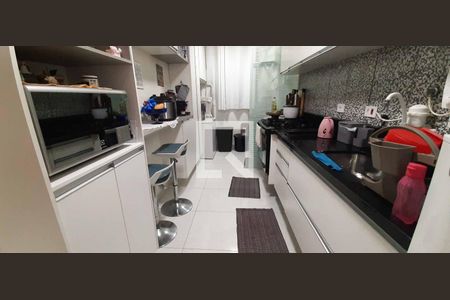 Apartamento à venda com 58m², 2 quartos e 1 vaga Apartamento à venda com 58m², 2 quartos e 1 vagaCozinha