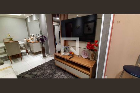 Sala de apartamento à venda com 2 quartos, 58m² em Jardim D’abril, Osasco