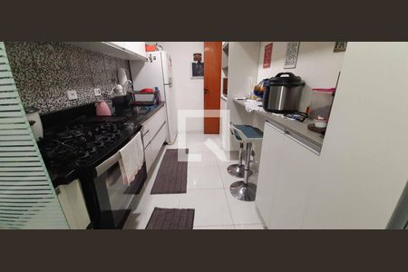 Apartamento à venda com 58m², 2 quartos e 1 vaga Apartamento à venda com 58m², 2 quartos e 1 vagaCozinha