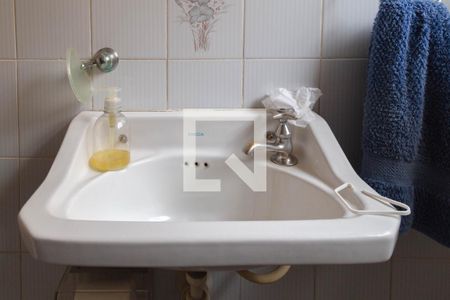 Casa à venda com 328m², 5 quartos e 4 vagas Casa à venda com 328m², 5 quartos e 4 vagasBanheiro Edicula