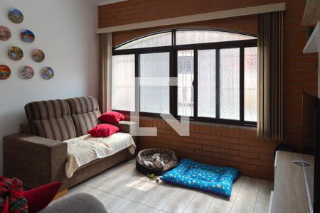 Casa à venda com 328m², 5 quartos e 4 vagas Casa à venda com 328m², 5 quartos e 4 vagasSala de Tv