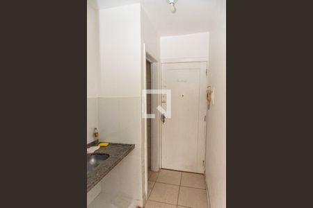 Studio para alugar com 38m², 1 quarto e sem vaga Studio para alugar com 38m², 1 quarto e sem vagaCozinha