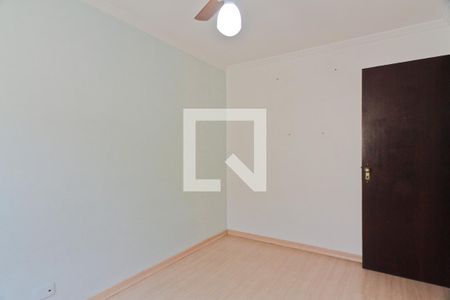 Quarto 2 de apartamento à venda com 2 quartos, 52m² em Vila Iório, São Paulo