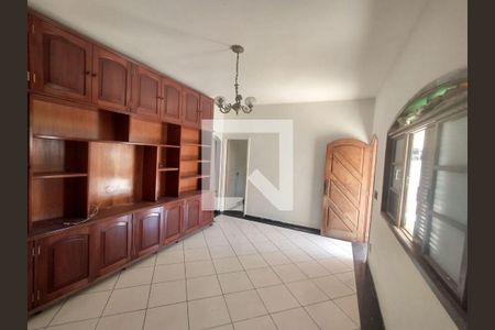 Casa à venda com 3 quartos, 300m² em Piratininga, Niterói