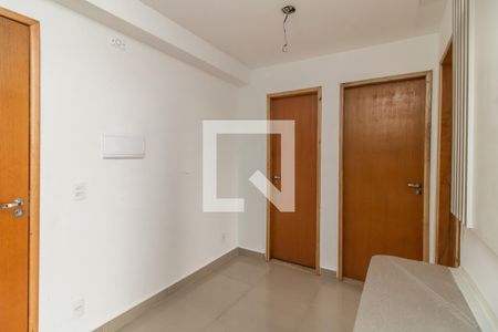 Sala/Cozinha de apartamento para alugar com 2 quartos, 32m² em Vila Guilhermina, São Paulo