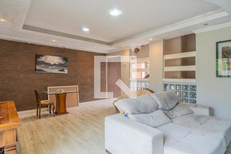 Sala de casa à venda com 3 quartos, 300m² em Guarujá, Porto Alegre