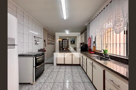 Casa à venda com 267m², 3 quartos e 1 vaga Casa à venda com 267m², 3 quartos e 1 vagaCozinha