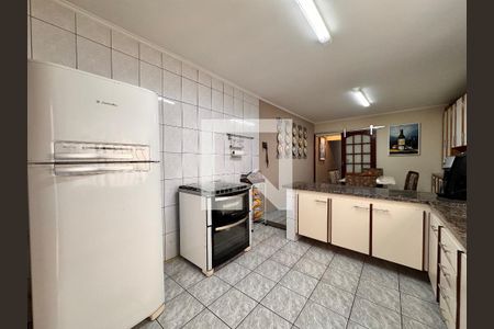 Casa à venda com 267m², 3 quartos e 1 vaga Casa à venda com 267m², 3 quartos e 1 vagaCozinha