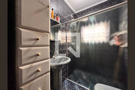 Casa à venda com 267m², 3 quartos e 1 vaga Casa à venda com 267m², 3 quartos e 1 vagaBanheiro