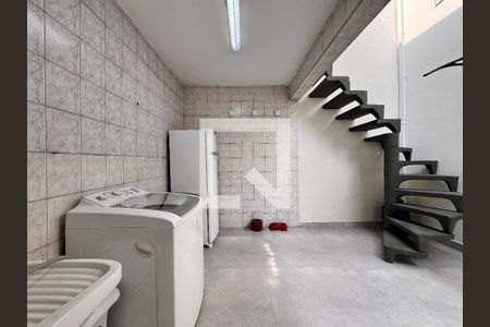 Casa à venda com 267m², 3 quartos e 1 vaga Casa à venda com 267m², 3 quartos e 1 vagaLavanderia