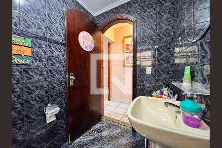 Casa à venda com 267m², 3 quartos e 1 vaga Casa à venda com 267m², 3 quartos e 1 vagaLavabo