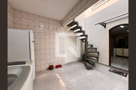 Casa à venda com 267m², 3 quartos e 1 vaga Casa à venda com 267m², 3 quartos e 1 vagaLavanderia