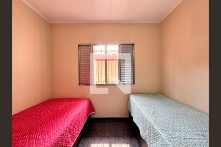 Casa à venda com 267m², 3 quartos e 1 vaga Casa à venda com 267m², 3 quartos e 1 vagaQuarto 2