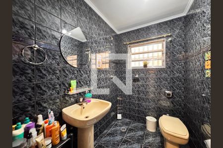 Casa à venda com 267m², 3 quartos e 1 vaga Casa à venda com 267m², 3 quartos e 1 vagaLavabo