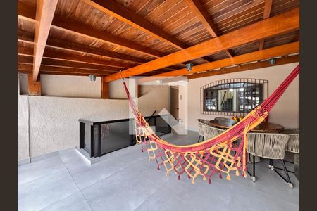 Varanda de casa à venda com 3 quartos, 267m² em Parque Gerassi, Santo André