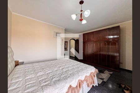 Casa à venda com 267m², 3 quartos e 1 vaga Casa à venda com 267m², 3 quartos e 1 vagaSuite