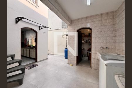 Casa à venda com 267m², 3 quartos e 1 vaga Casa à venda com 267m², 3 quartos e 1 vagaLavanderia