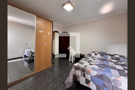 Casa à venda com 267m², 3 quartos e 1 vaga Casa à venda com 267m², 3 quartos e 1 vagaQuarto 1