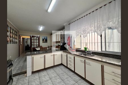 Casa à venda com 267m², 3 quartos e 1 vaga Casa à venda com 267m², 3 quartos e 1 vagaCozinha