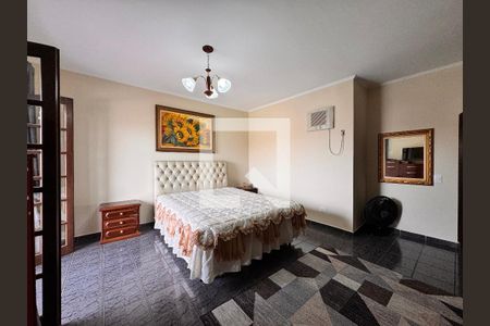 Casa à venda com 267m², 3 quartos e 1 vaga Casa à venda com 267m², 3 quartos e 1 vagaSuite