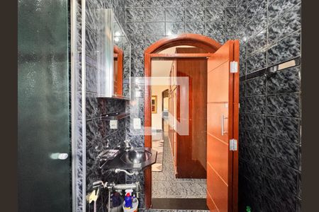 Casa à venda com 267m², 3 quartos e 1 vaga Casa à venda com 267m², 3 quartos e 1 vagaBanheiro da Suíte