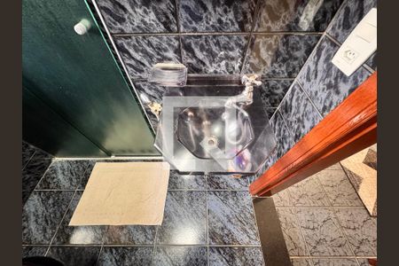 Casa à venda com 267m², 3 quartos e 1 vaga Casa à venda com 267m², 3 quartos e 1 vagaBanheiro da Suíte