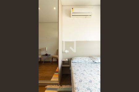 Quarto de apartamento para alugar com 1 quarto, 26m² em Granja Viana, Cotia