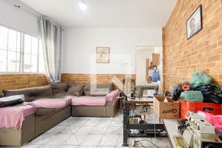 Casa à venda com 76m², 2 quartos e 1 vagaSala