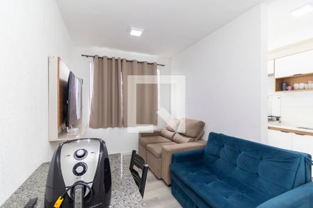 Sala de apartamento para alugar com 2 quartos, 44m² em Vila Lourdes, São Paulo