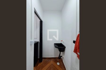 Banheiro de casa para alugar com 1 quarto, 21m² em Parque Mandaqui, São Paulo