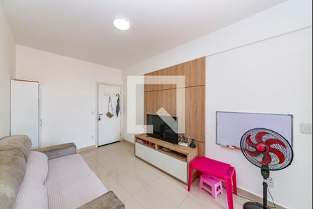 Sala 1 de apartamento à venda com 3 quartos, 80m² em Estoril, Belo Horizonte