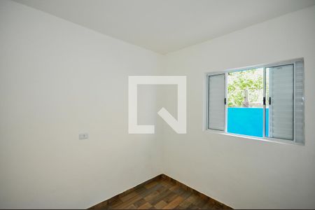 Quarto 2 de casa para alugar com 2 quartos, 250m² em Jardim Oliveiras, Taboão da Serra