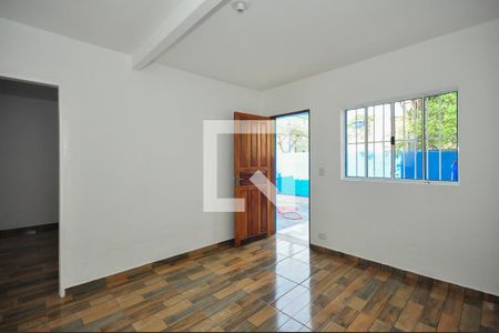 Sala de casa para alugar com 2 quartos, 250m² em Jardim Oliveiras, Taboão da Serra