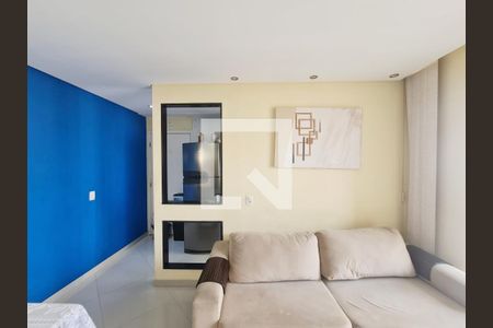 Sala  de apartamento à venda com 3 quartos, 56m² em Cocaia, Guarulhos