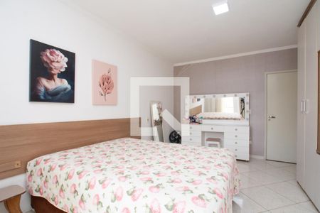 Suíte de casa à venda com 3 quartos, 200m² em Vila Augusta, Guarulhos