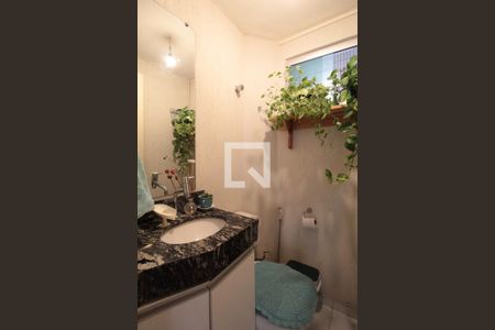 Lavabo da Sala de casa à venda com 2 quartos, 90m² em Piratininga, Belo Horizonte