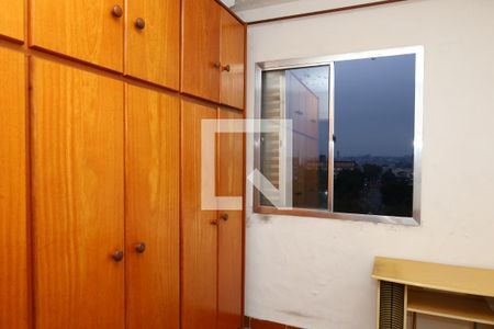 Quarto 2 de apartamento para alugar com 2 quartos, 48m² em Conjunto Residencial José Bonifácio, São Paulo