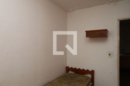 Quarto 2 de apartamento para alugar com 2 quartos, 48m² em Conjunto Residencial José Bonifácio, São Paulo