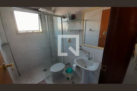 Banheiro de apartamento para alugar com 1 quarto, 41m² em Tupi, Praia Grande