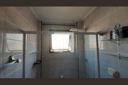 Banheiro de apartamento para alugar com 1 quarto, 41m² em Tupi, Praia Grande