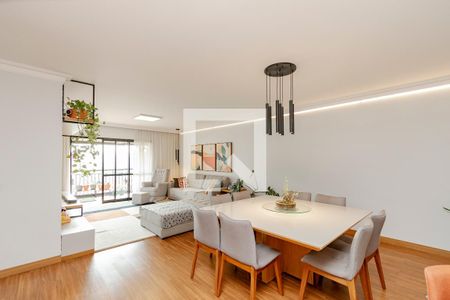 Apartamento à venda com 106m², 2 quartos e 2 vagasSala