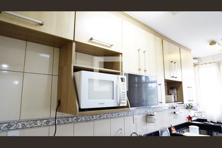 Cozinha de apartamento para alugar com 2 quartos, 60m² em Taquara, Rio de Janeiro