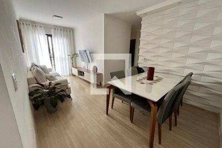 Sala de apartamento para alugar com 3 quartos, 71m² em Conjunto Residencial Irai, Suzano